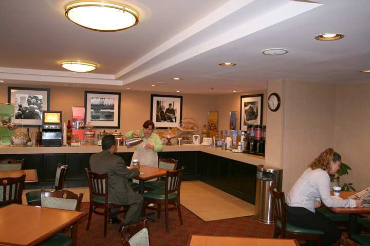 Holiday Inn Express Hartford South - Rocky Hill By Ihg Restaurant bilde